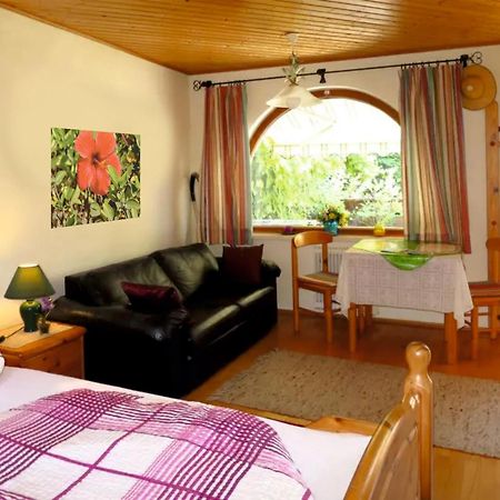 Ferienwohnung Schellander Privatstrand 沃尔特湖畔韦尔登 外观 照片